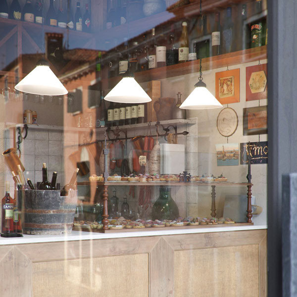 Archviz of an Italian bakery by Gabriele Simonetta